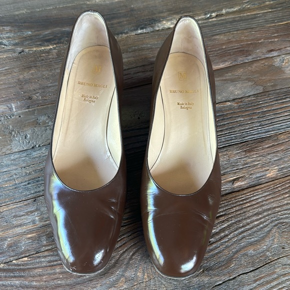 Bruno Magli brown patent leather everyday rounded toe heel Size 41 - Picture 2 of 8